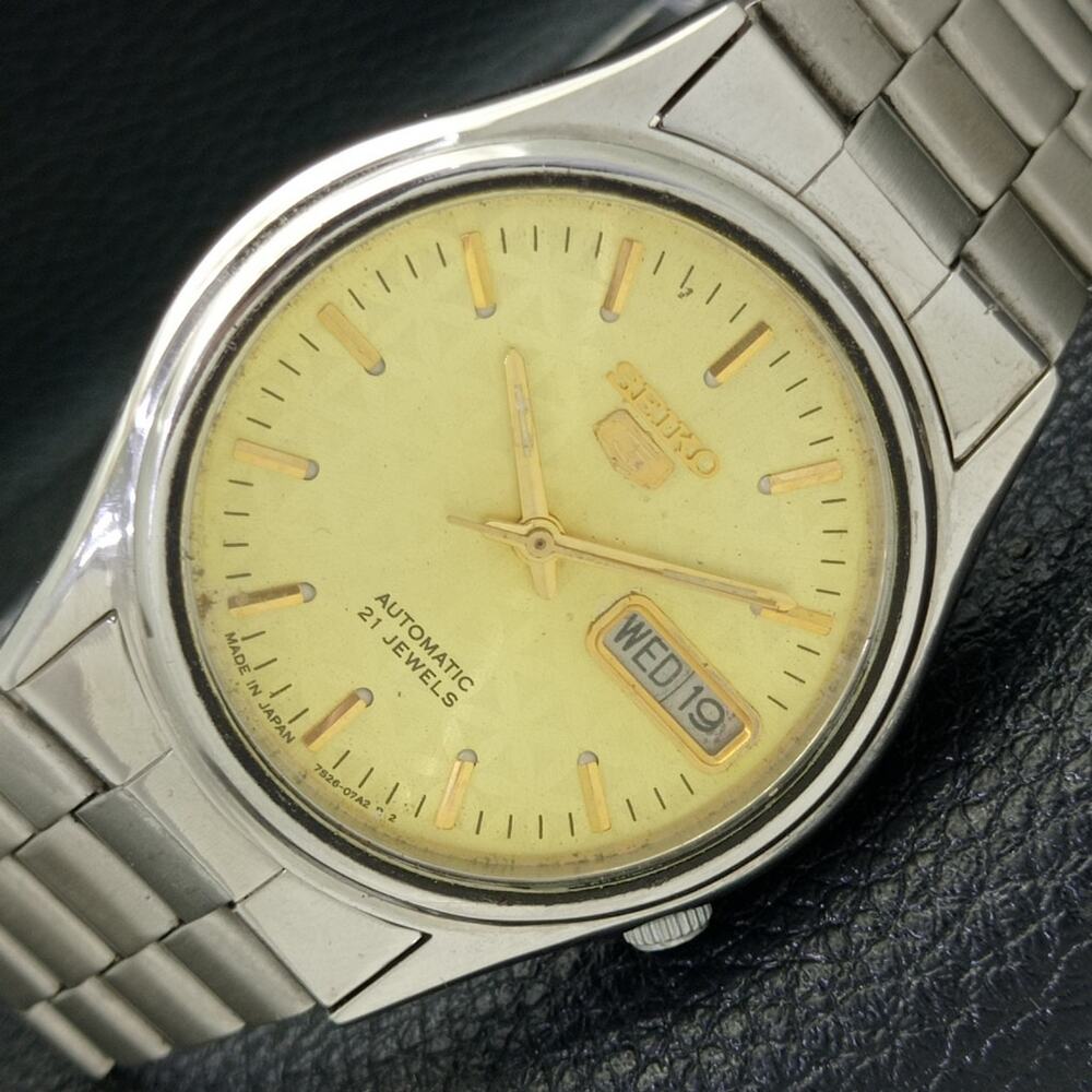 Vintage 1984 Seiko Automatic Mens Silver Watch W/daydate & Gold accents